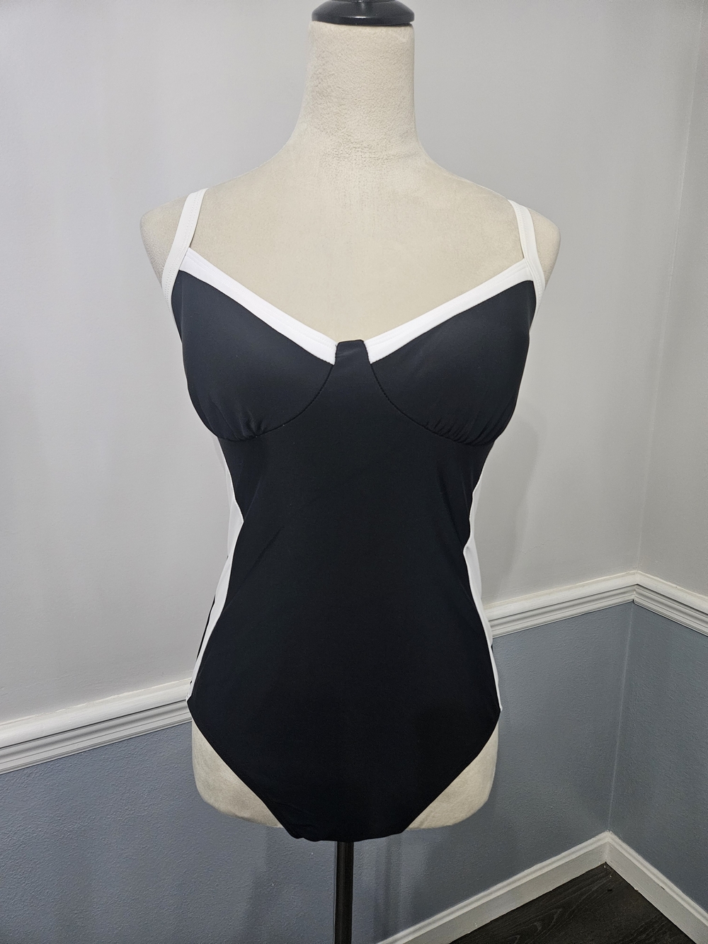 SUUKSESS Womens Tummy Control One Piece Swimsuit Sexy Crisscross Back
